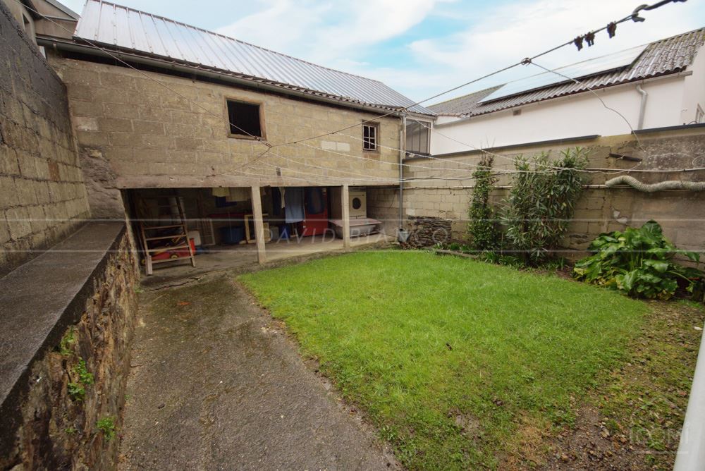 IMMEUBLE 2 ETAGES 127M² AVEC JARDIN - DUPLEX 45M² ET COMMERCE AU RDC - APPENTIS AU FOND DU JARDIN photo 5